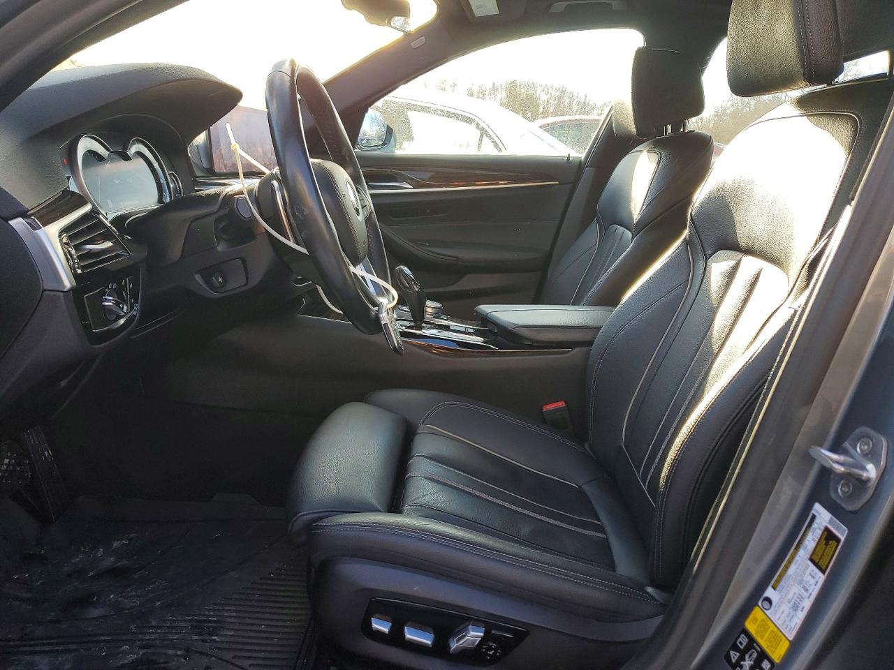 2019 BMW 530 XI photo 7