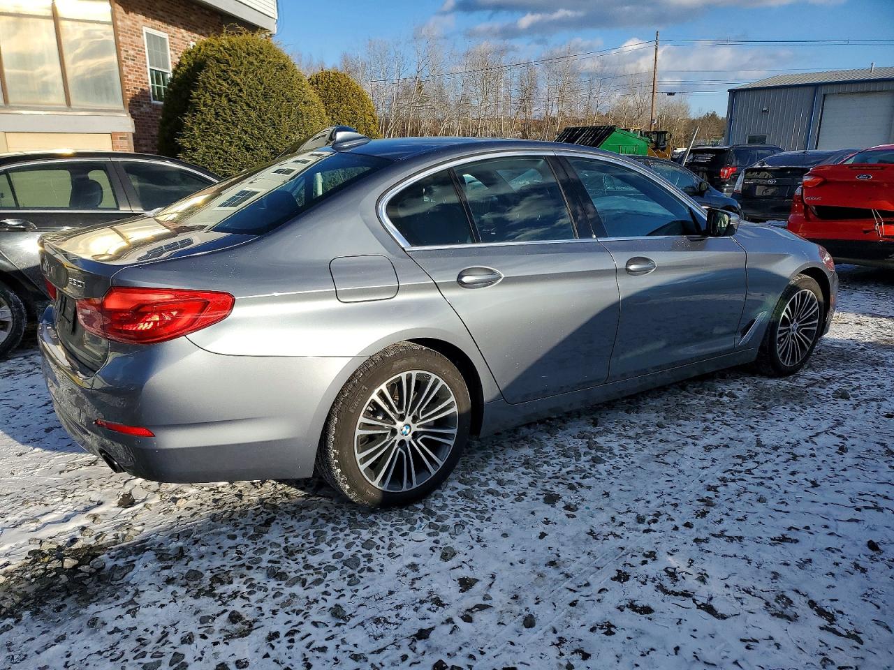 2019 BMW 530 XI photo 3