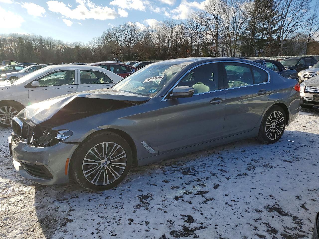 2019 BMW 530