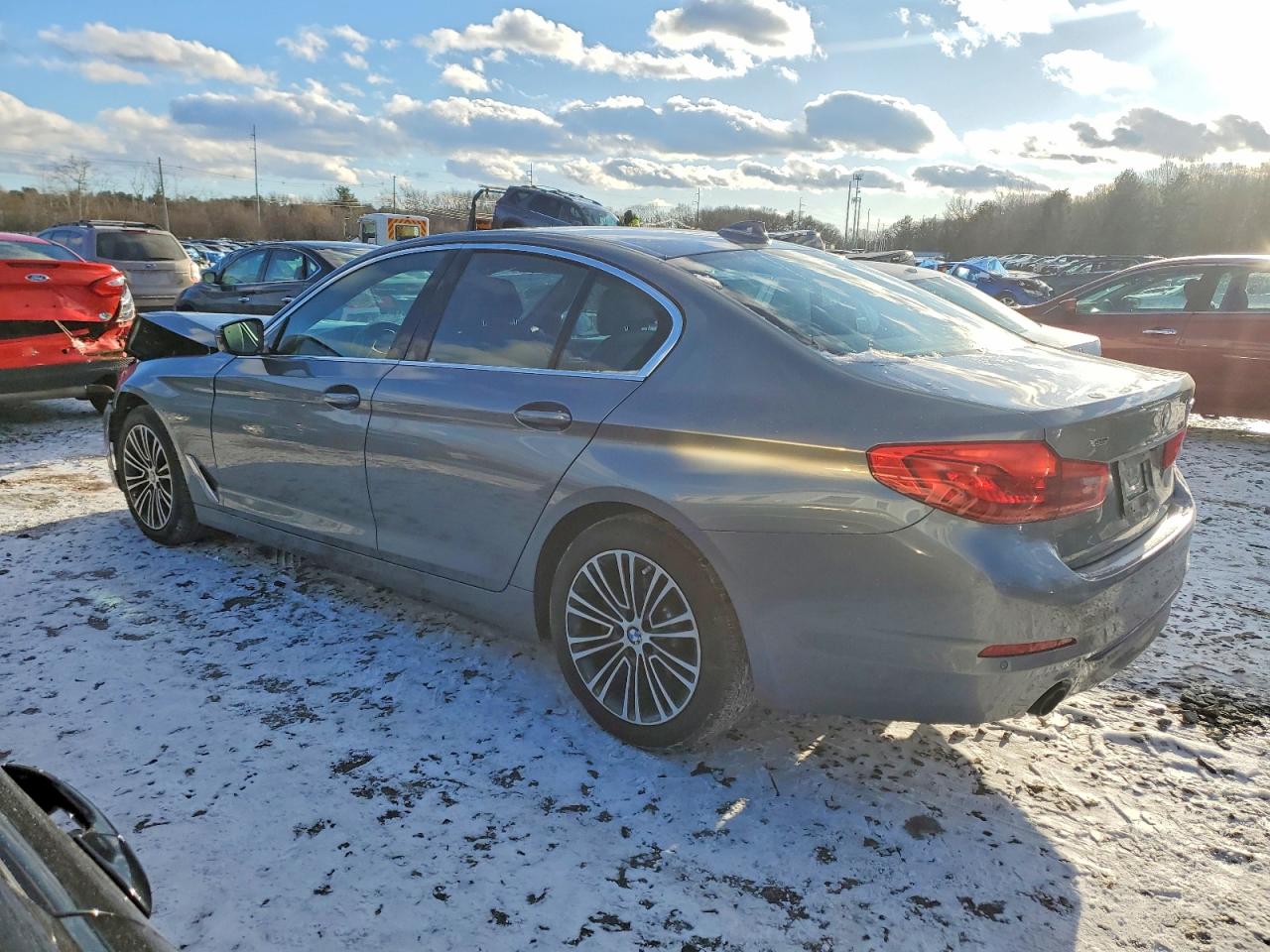 2019 BMW 530 XI photo 2