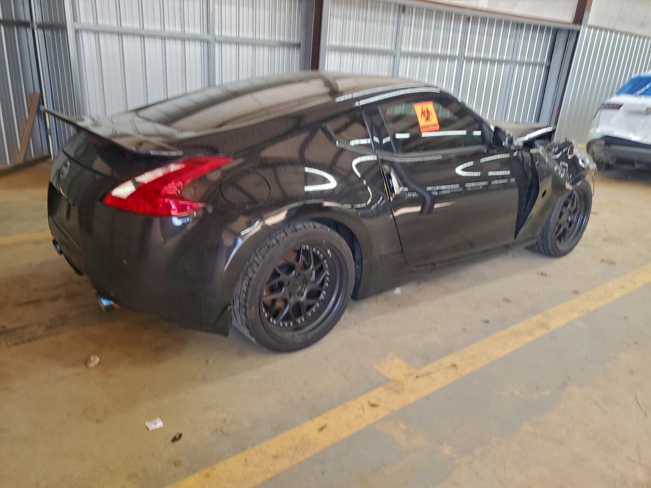 2016 NISSAN 370Z BASE photo 3