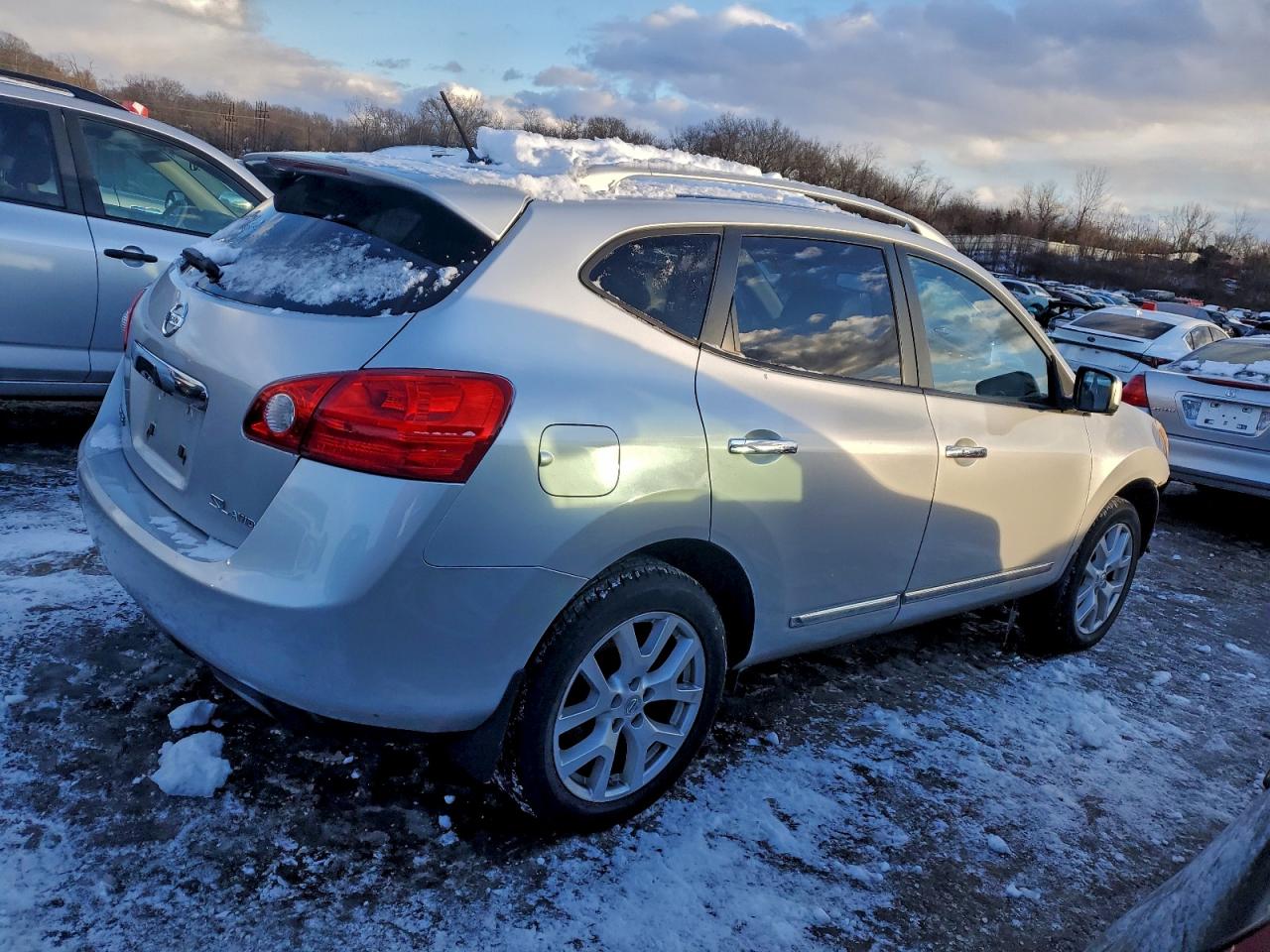 2013 NISSAN ROGUE S photo 3