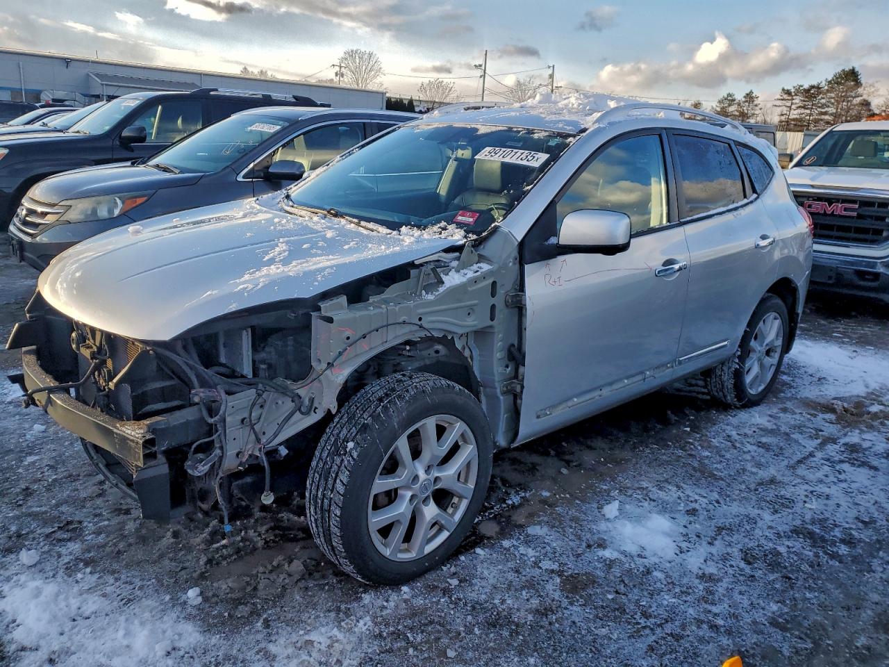 2013 NISSAN ROGUE