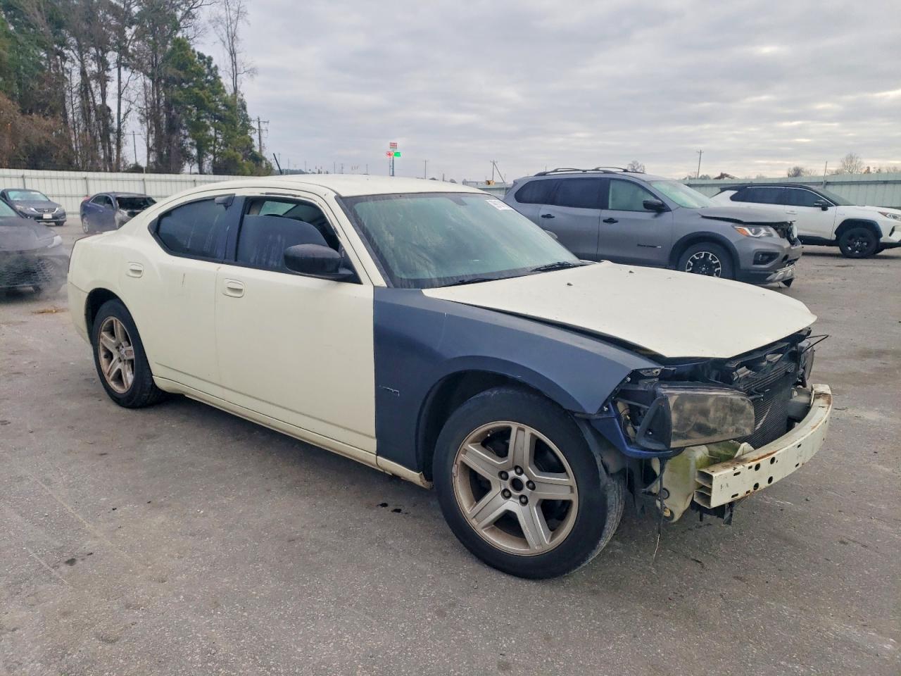 2008 DODGE CHARGER photo 4