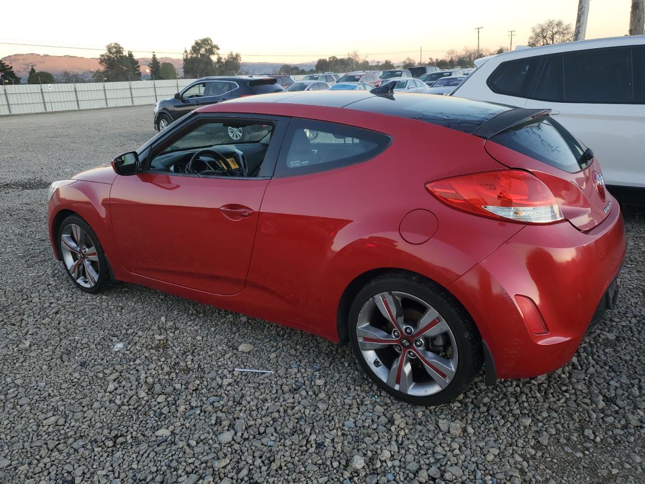 2015 HYUNDAI VELOSTER photo 2