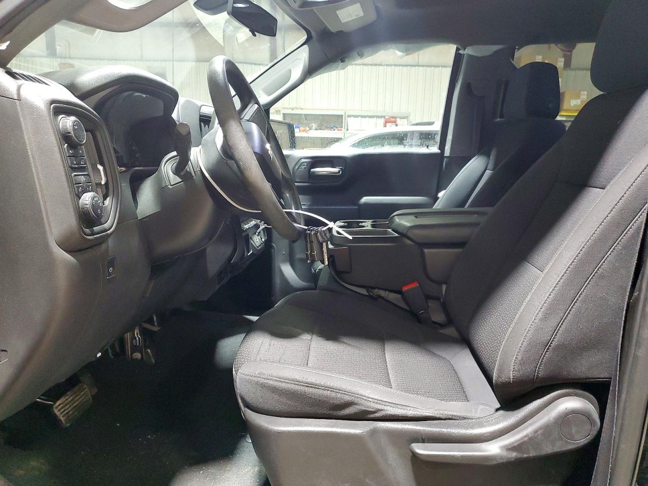 2021 CHEVROLET SILVERADO K1500 CUSTOM photo 7