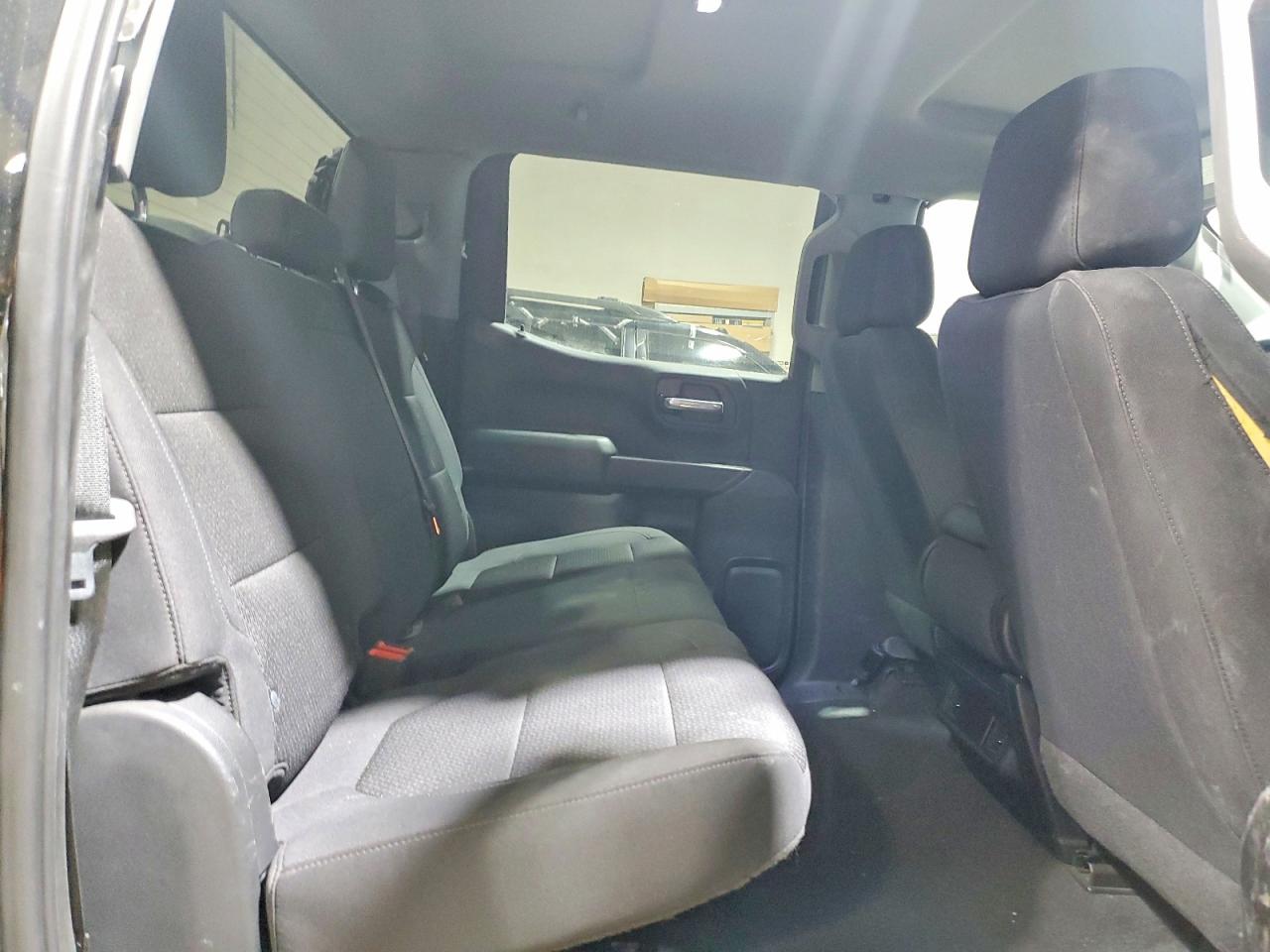 2021 CHEVROLET SILVERADO K1500 CUSTOM photo 10