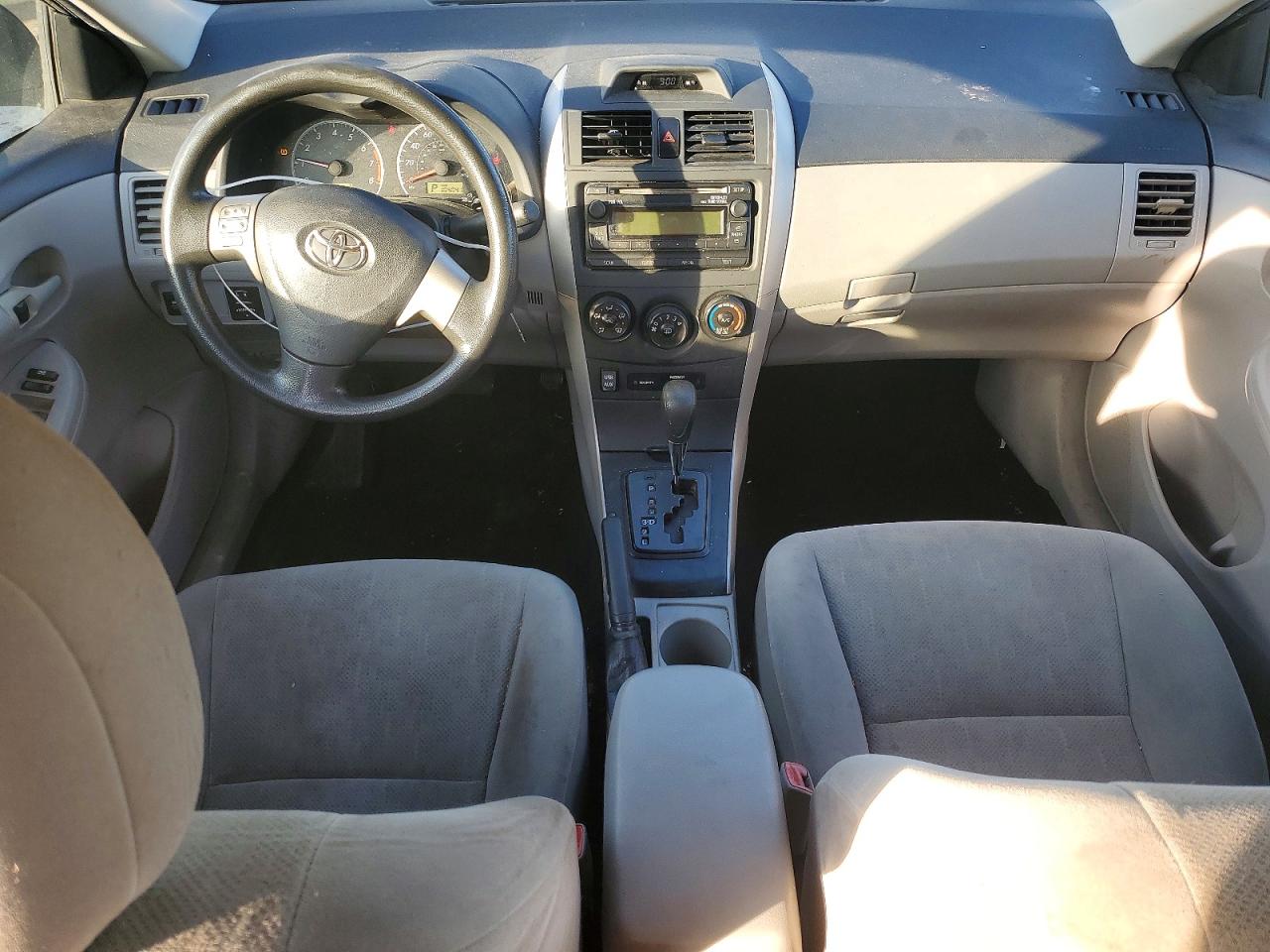2012 TOYOTA COROLLA BASE photo 8