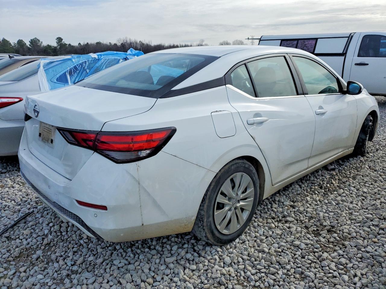 2023 NISSAN SENTRA S photo 3