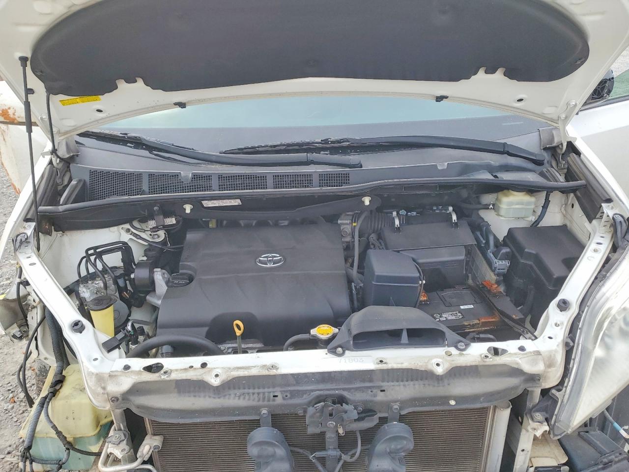 2016 TOYOTA SIENNA XLE photo 12