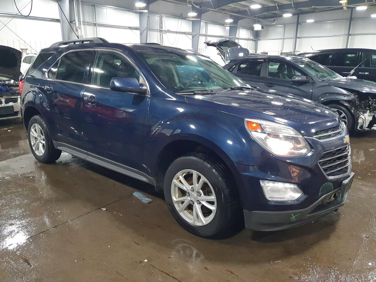 2016 CHEVROLET EQUINOX LT photo 4