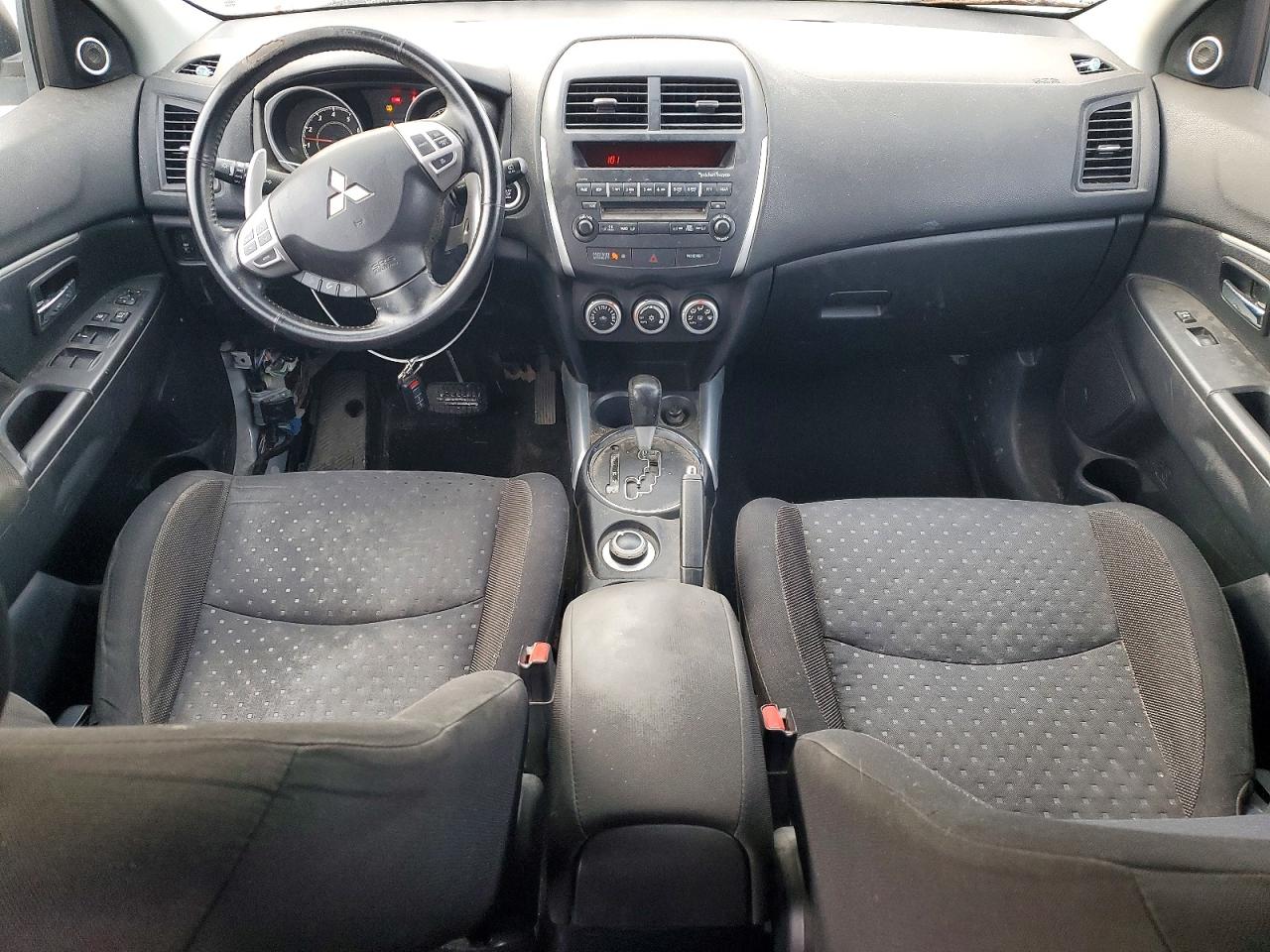 2011 MITSUBISHI OUTLANDER SPORT SE photo 8