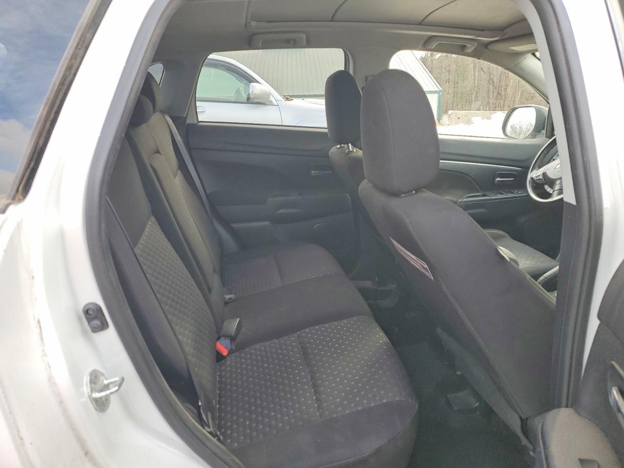 2011 MITSUBISHI OUTLANDER SPORT SE photo 11