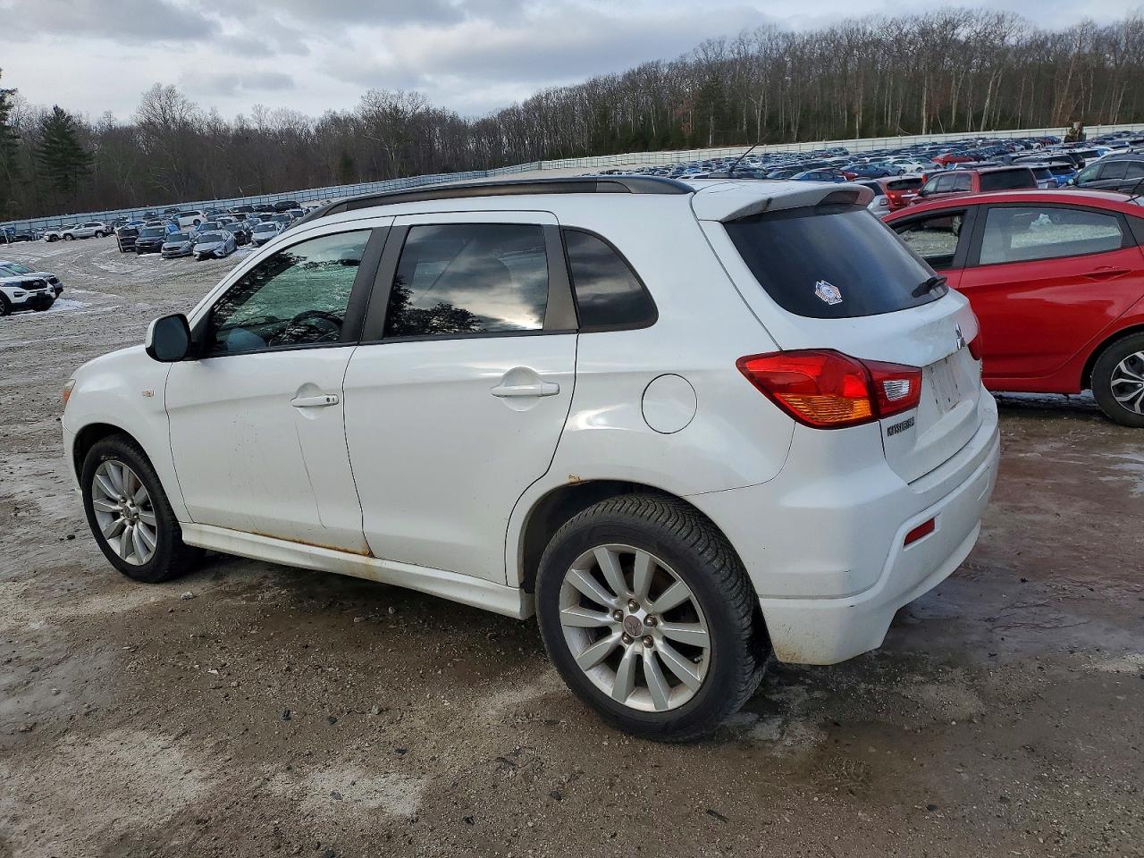 2011 MITSUBISHI OUTLANDER SPORT SE photo 2