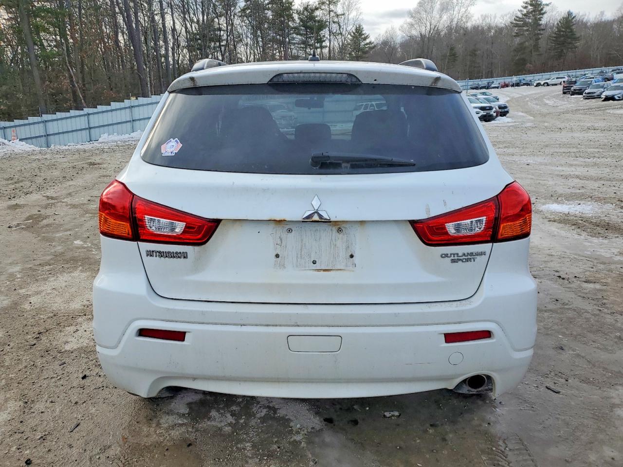 2011 MITSUBISHI OUTLANDER SPORT SE photo 6