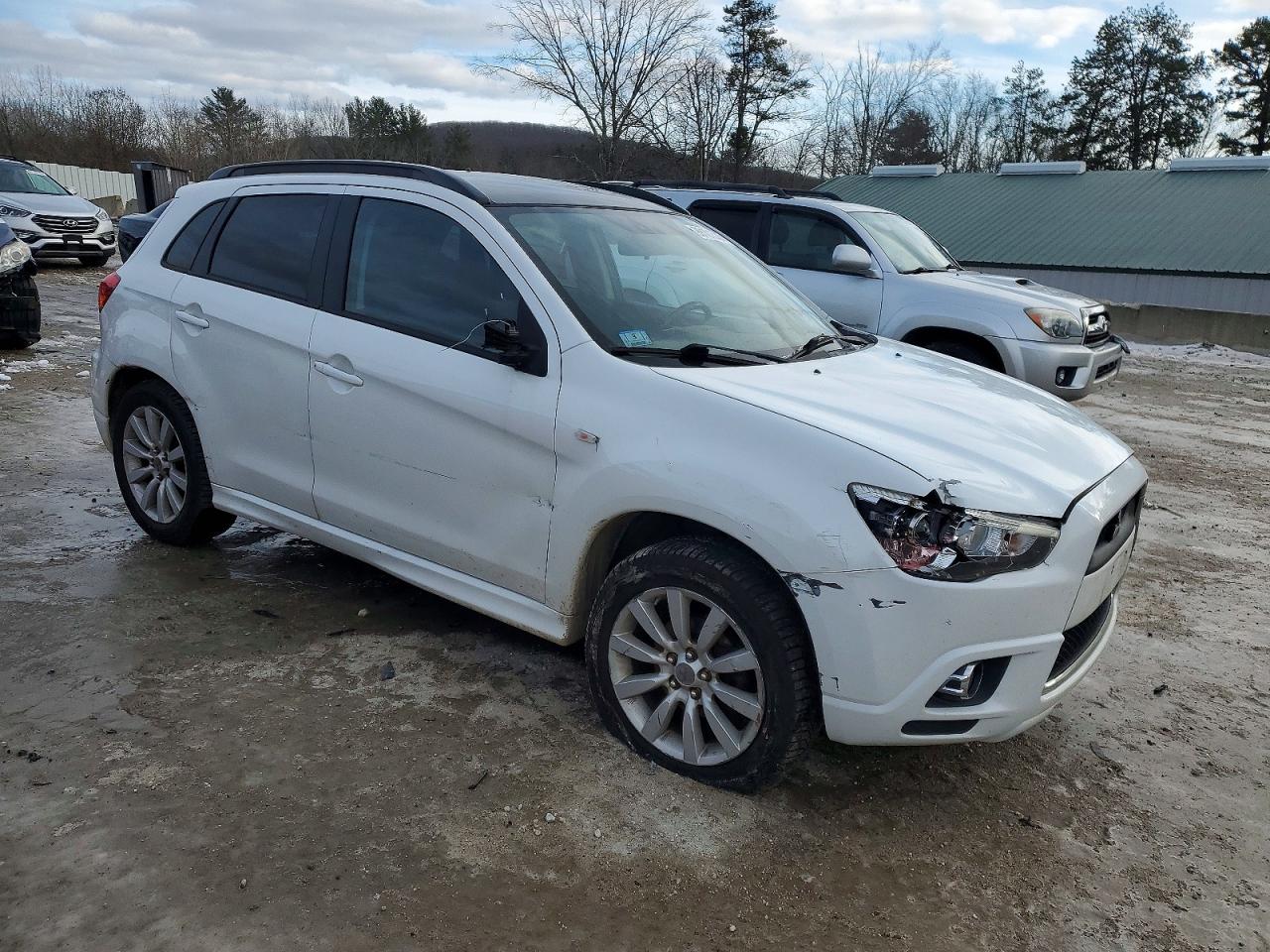 2011 MITSUBISHI OUTLANDER SPORT SE photo 4