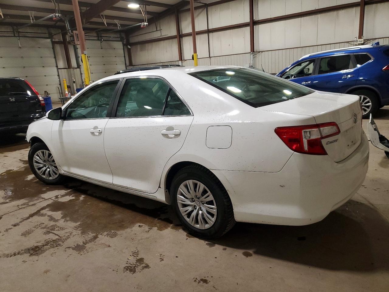 2013 TOYOTA CAMRY L photo 4