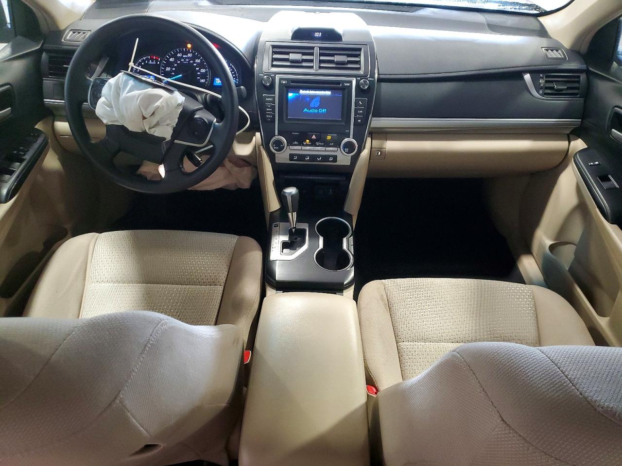 2013 TOYOTA CAMRY L photo 22