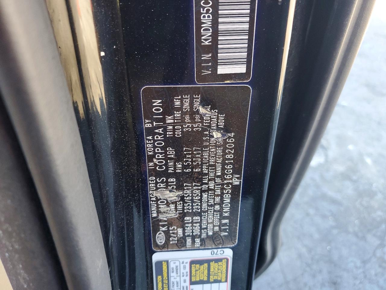 2016 KIA SEDONA LX photo 12