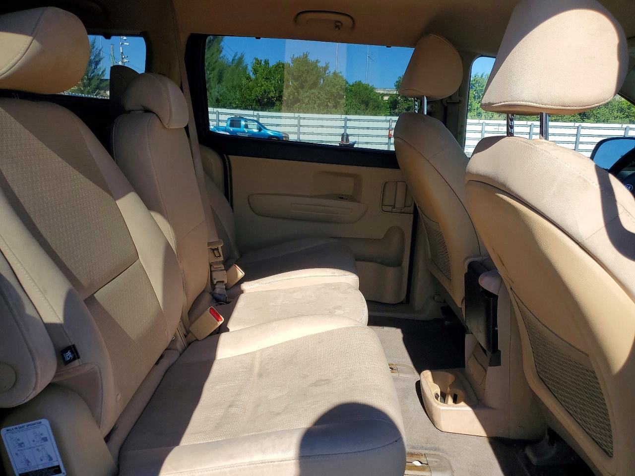 2016 KIA SEDONA LX photo 10