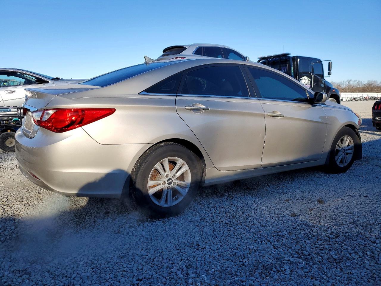 2011 HYUNDAI SONATA GLS photo 3