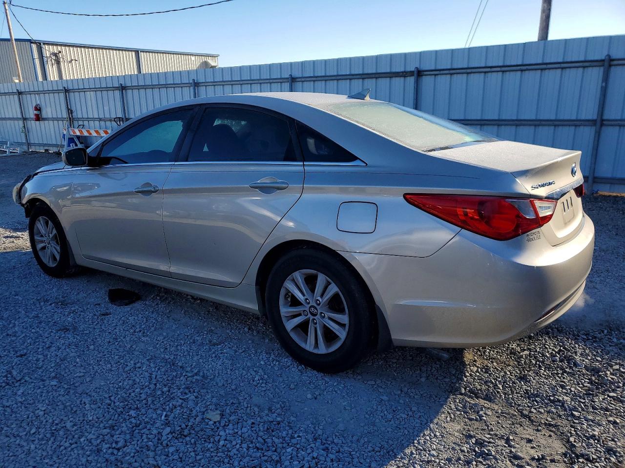 2011 HYUNDAI SONATA GLS photo 2