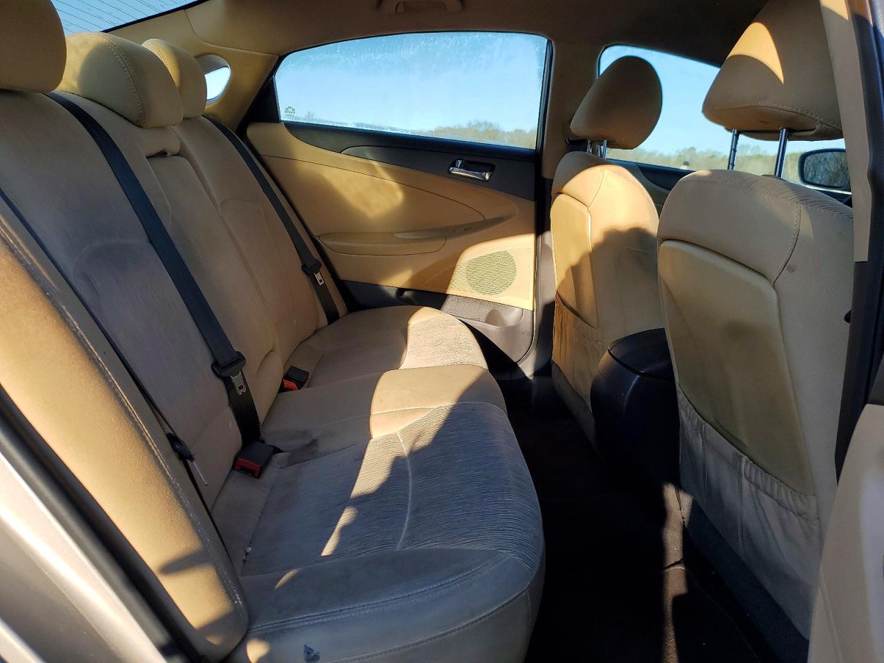 2011 HYUNDAI SONATA GLS photo 10