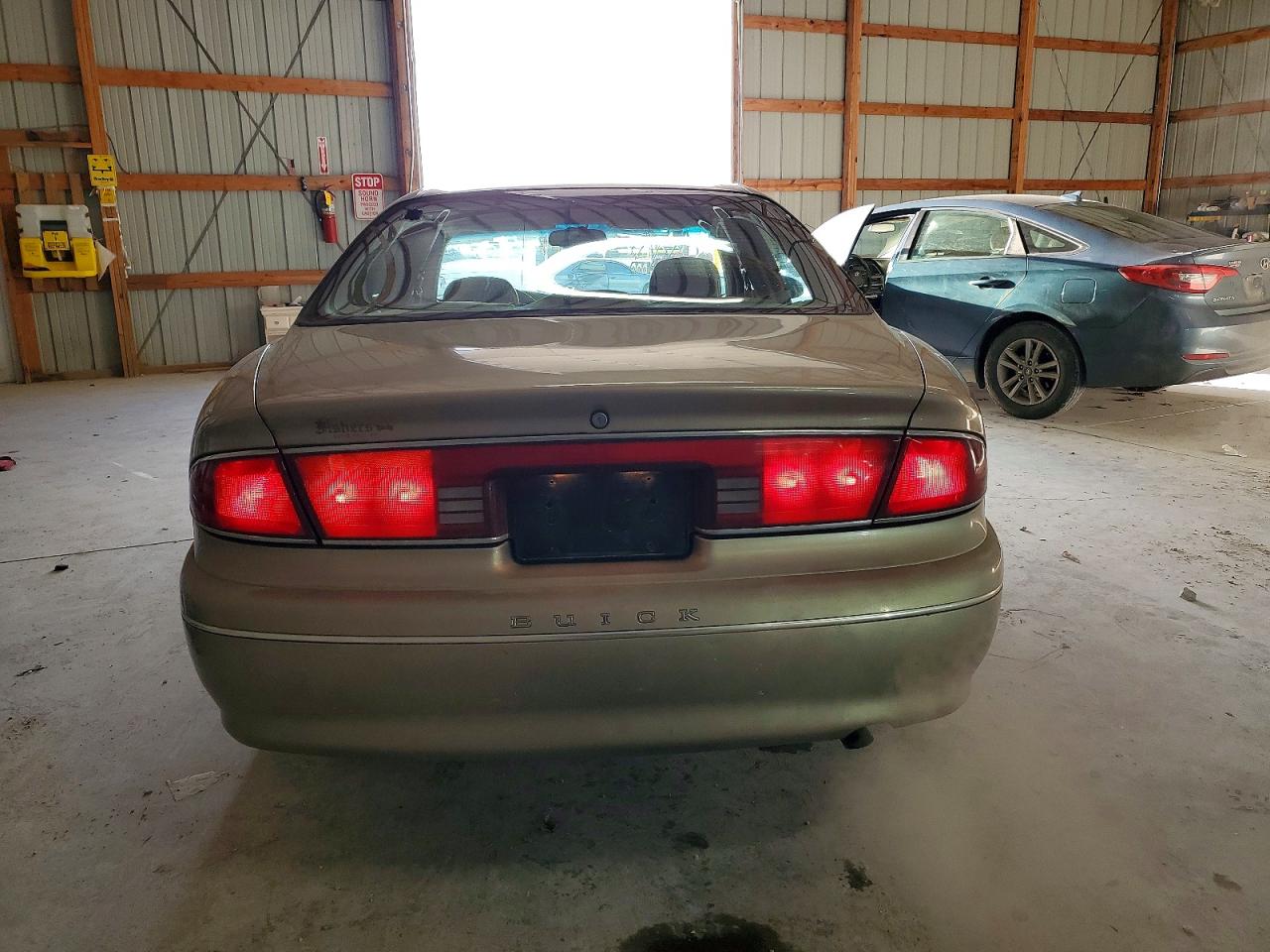 2002 BUICK CENTURY LIMITED photo 11