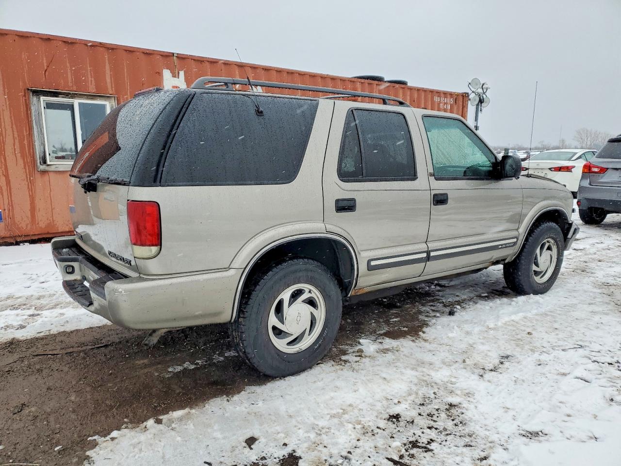 2001 CHEVROLET BLAZER photo 3