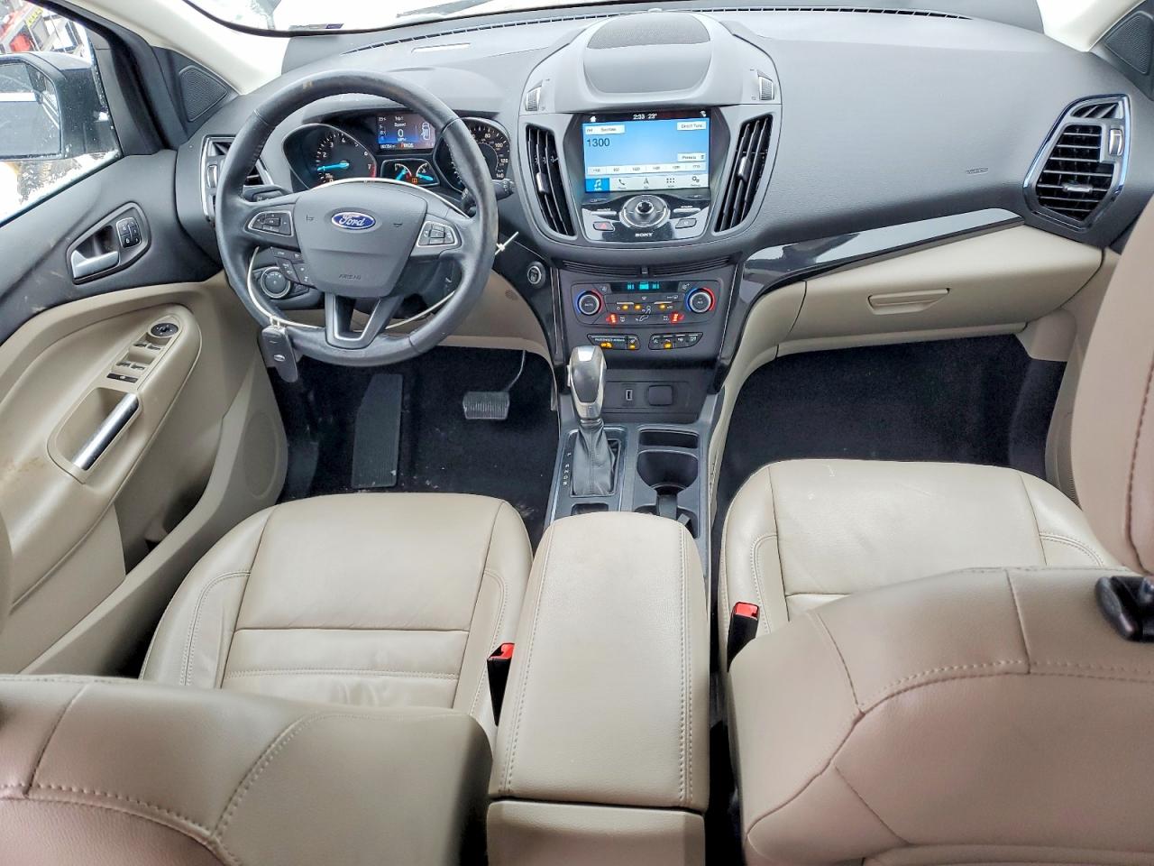 2019 FORD ESCAPE TITANIUM photo 8