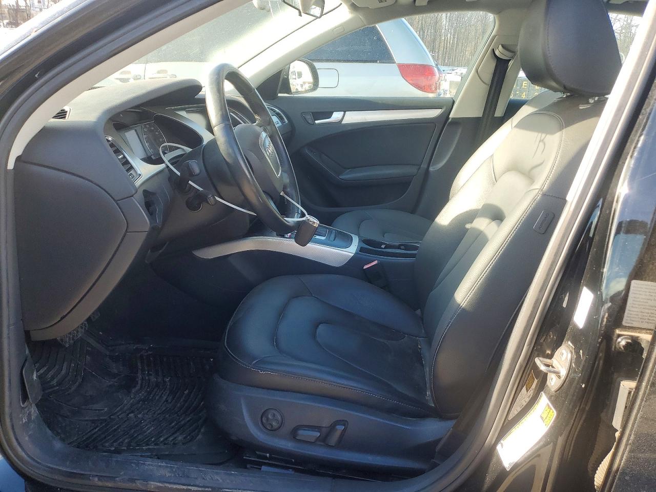 2009 AUDI A4 photo 13