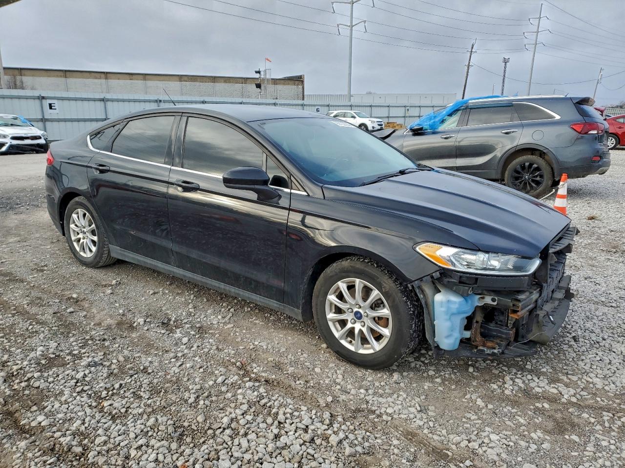 2016 FORD FUSION S photo 4