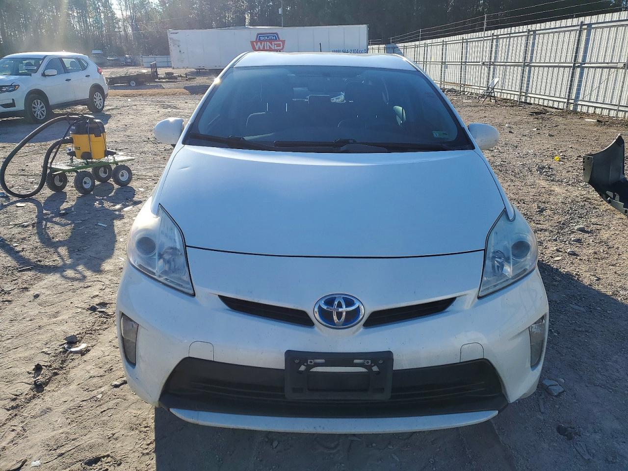 2014 TOYOTA PRIUS photo 5