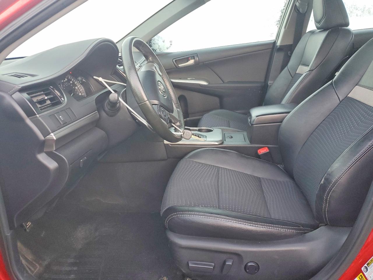 2013 TOYOTA CAMRY L photo 7