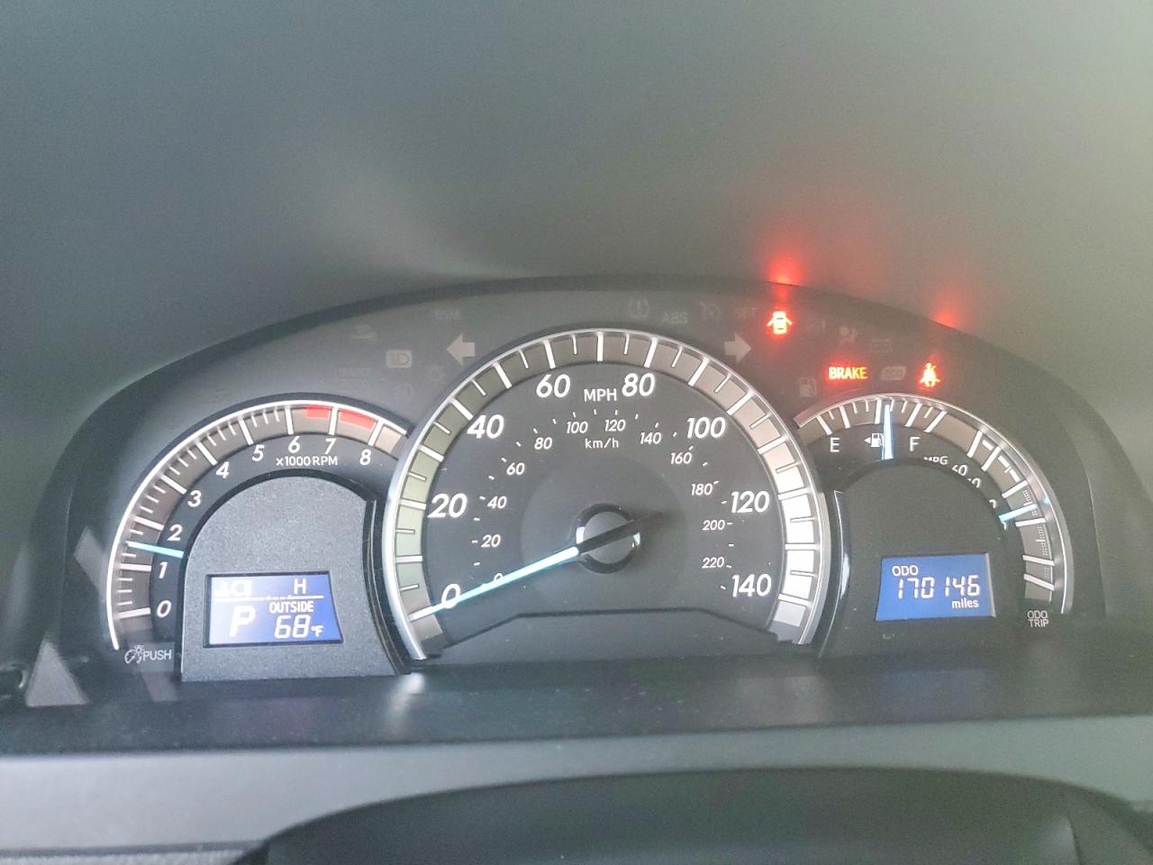 2013 TOYOTA CAMRY L photo 9