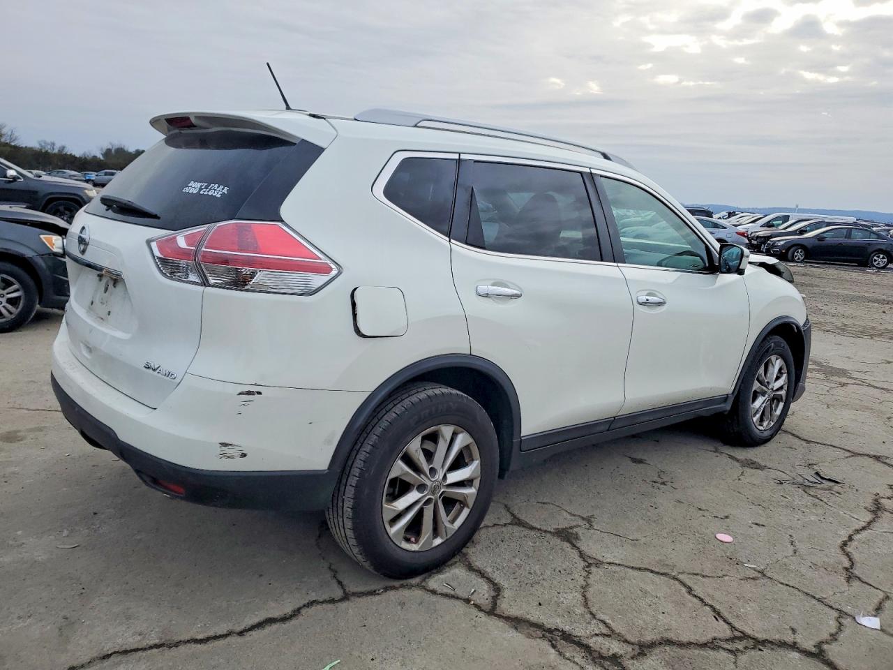 2016 NISSAN ROGUE S photo 3