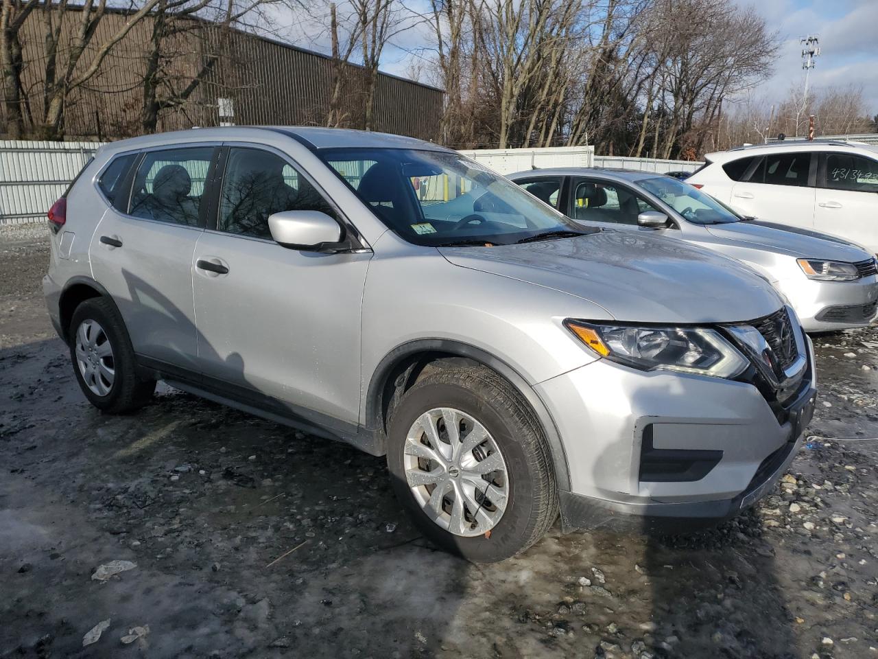 2018 NISSAN ROGUE S photo 4
