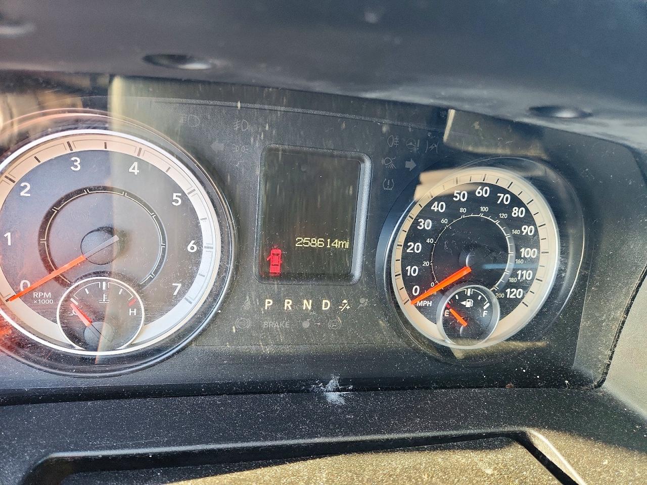 2016 RAM 1500 ST photo 9
