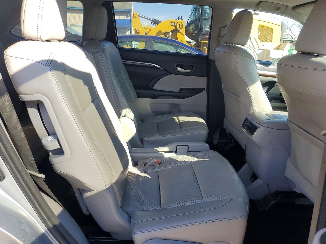 2014 TOYOTA HIGHLANDER LIMITED photo 11