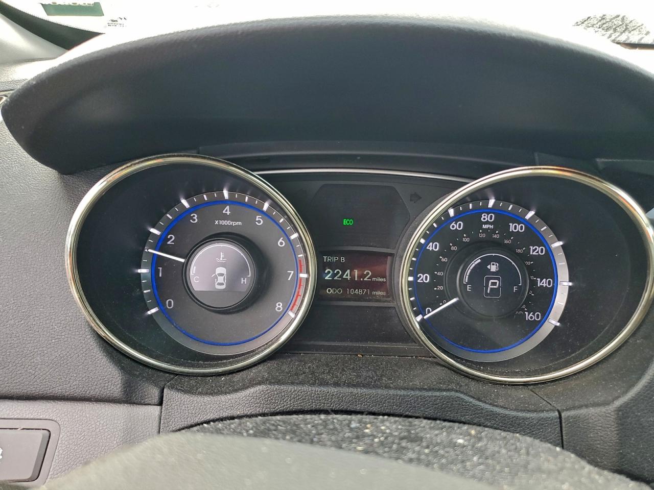 2012 HYUNDAI SONATA SE photo 9