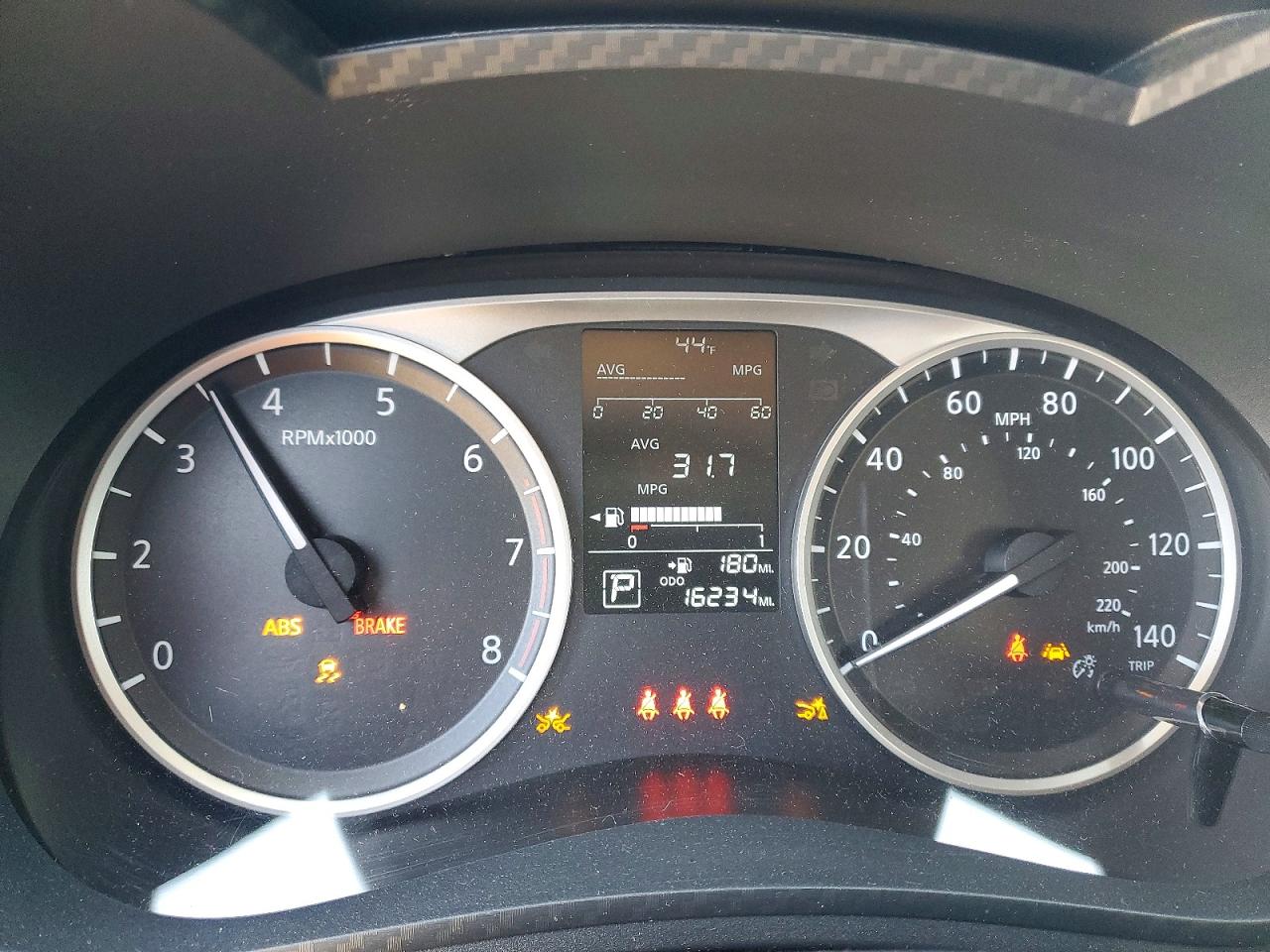 2024 NISSAN VERSA S photo 9