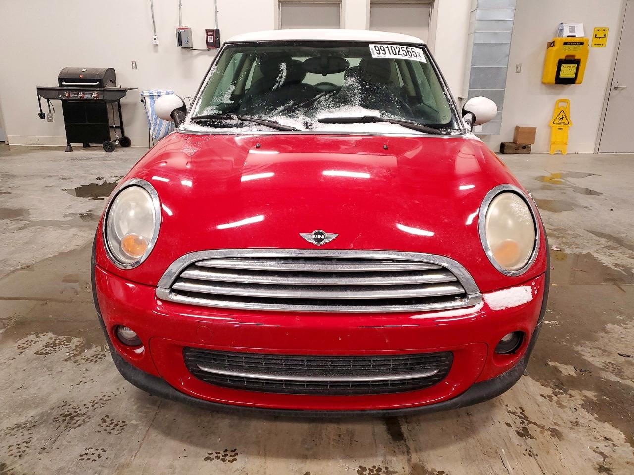 2011 MINI COOPER photo 9