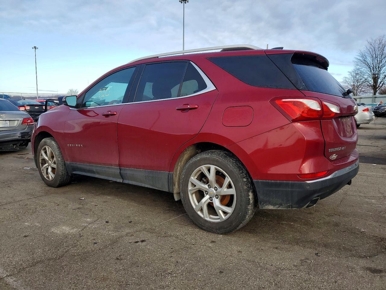 2018 CHEVROLET EQUINOX LT photo 2