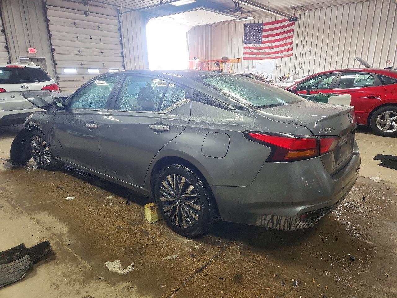 2025 NISSAN ALTIMA SV photo 2