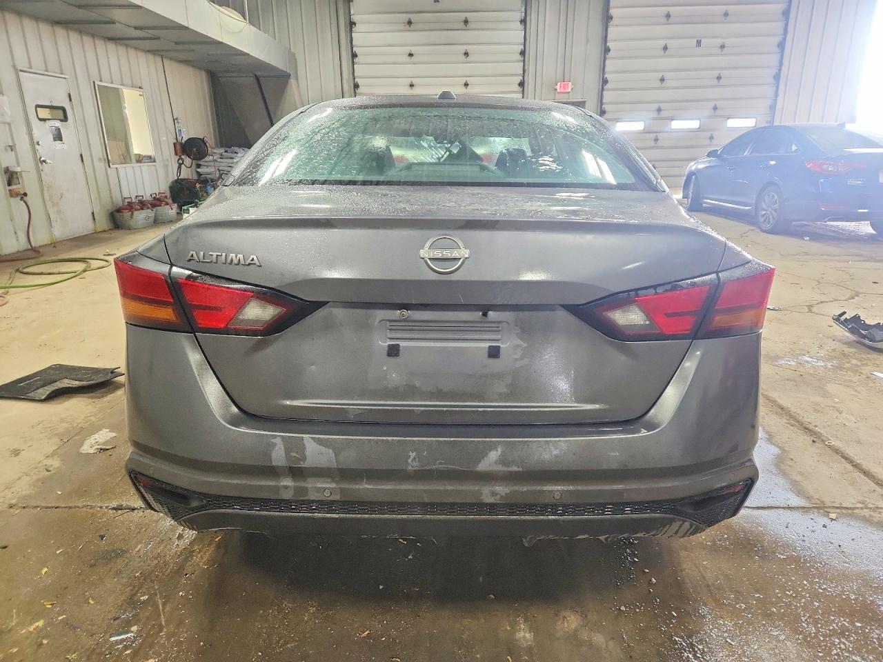 2025 NISSAN ALTIMA SV photo 6