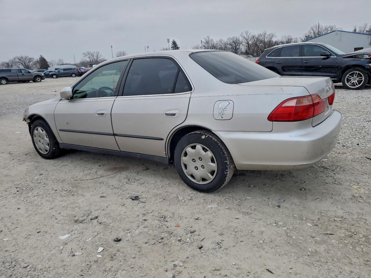 1999 HONDA ACCORD LX photo 2