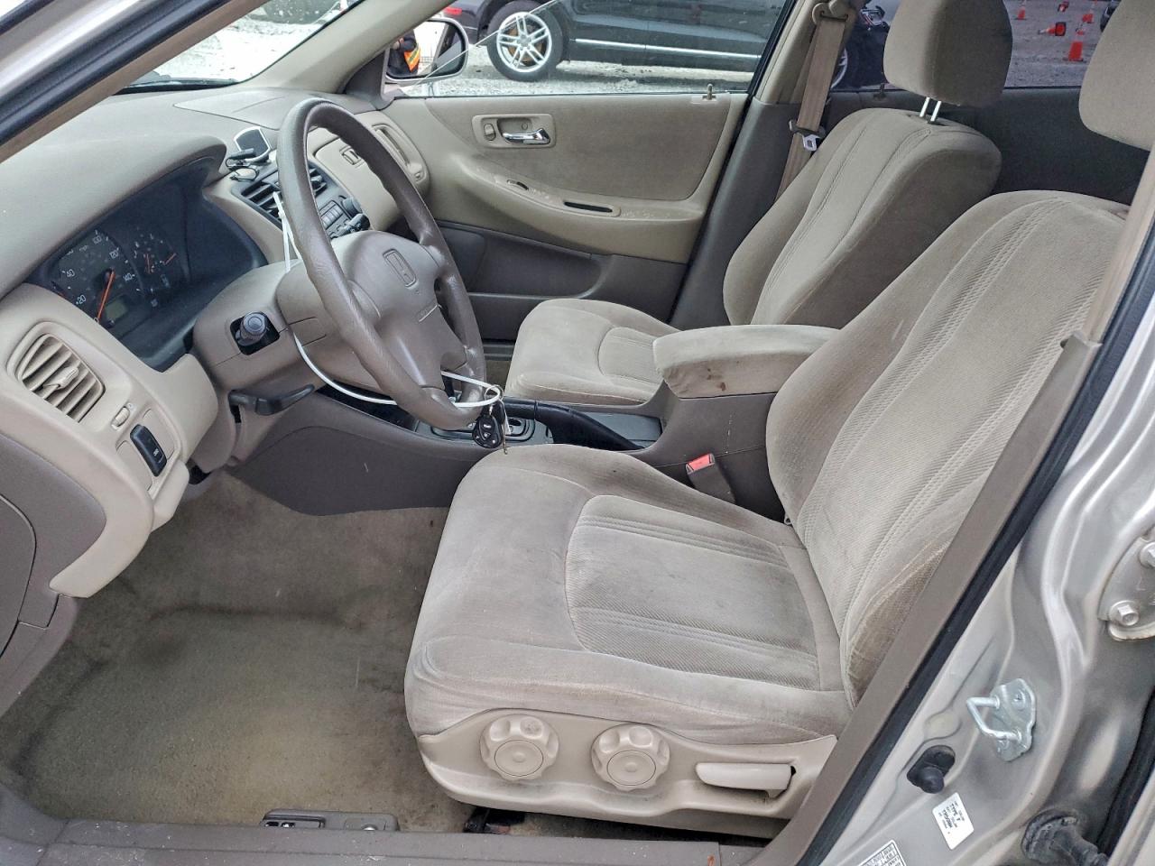 1999 HONDA ACCORD LX photo 7
