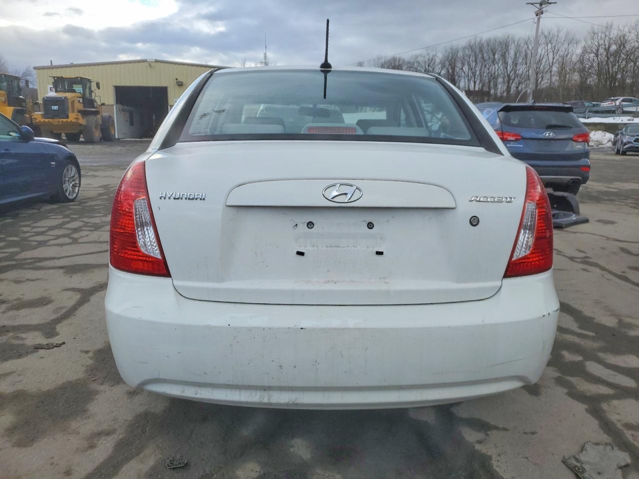 2009 HYUNDAI ACCENT GLS photo 6