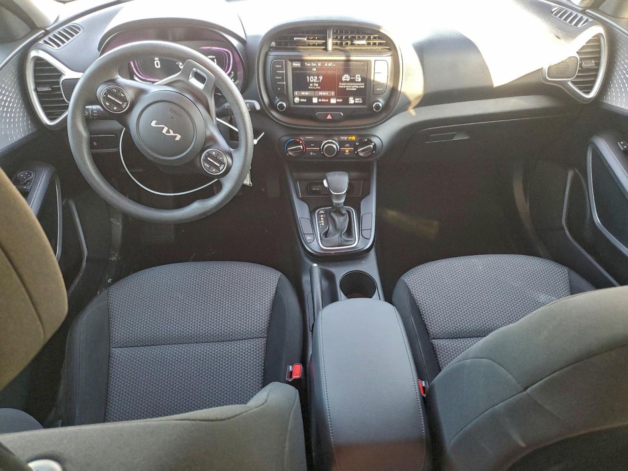 2025 KIA SOUL LX photo 8