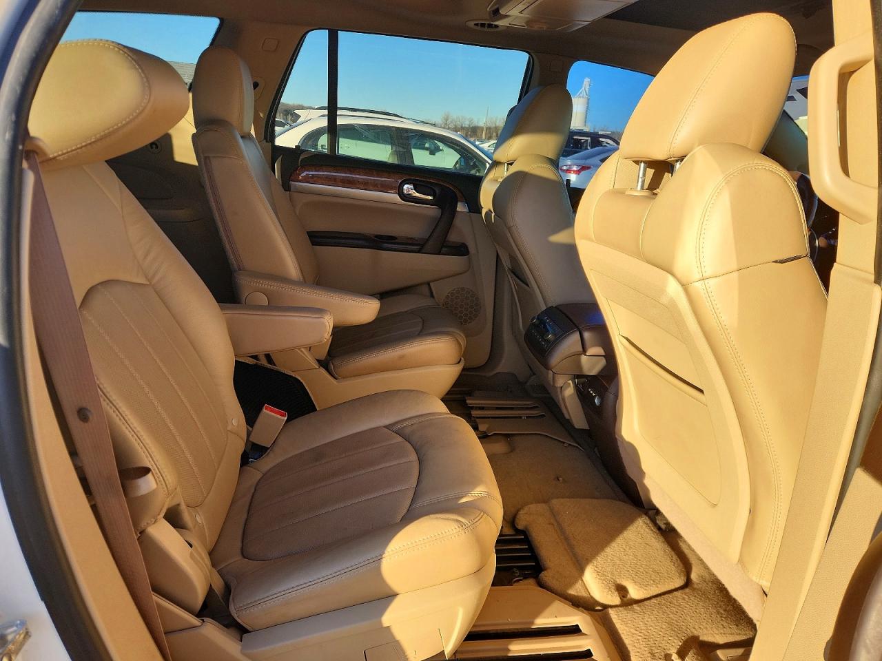 2011 BUICK ENCLAVE CXL photo 11